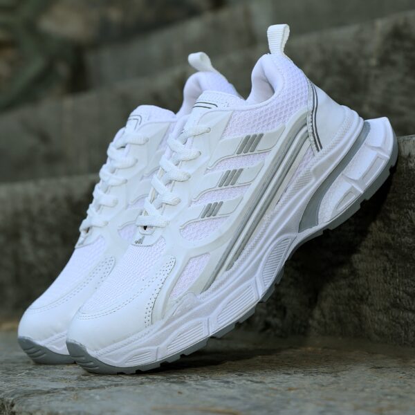 کفش ورزشی زنانه ادیداس سفید تمام پابپا