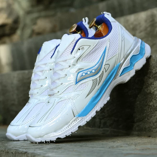 کفش ورزشی ساکونی سفیدابی