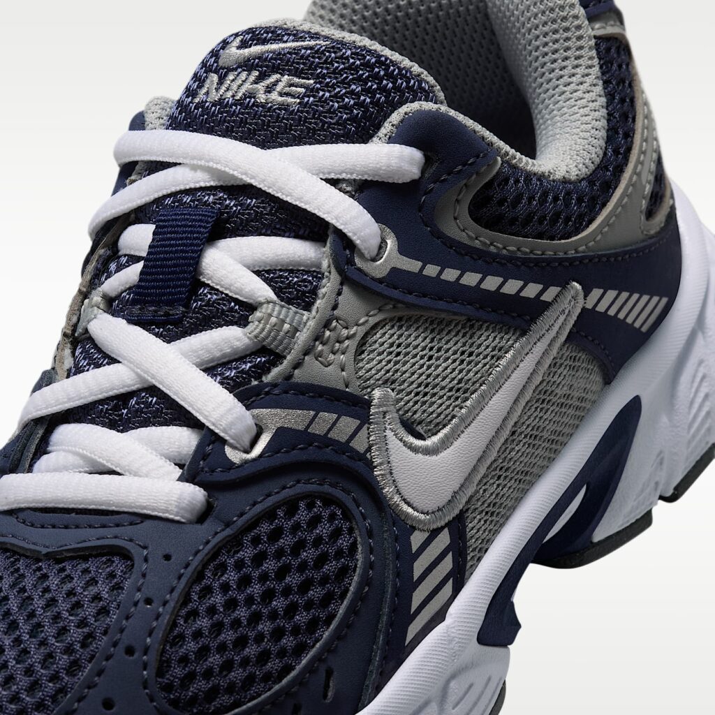 SARZI-NIKE-V5RNR-LITTLEKID2-IX0357 - آبی رعد/خاکستری دودی روشن/نقره‌ای متالیک/سفید - SARZI-NIKE-V5RNR-LITTLEKID2-IX0357-437 - 7